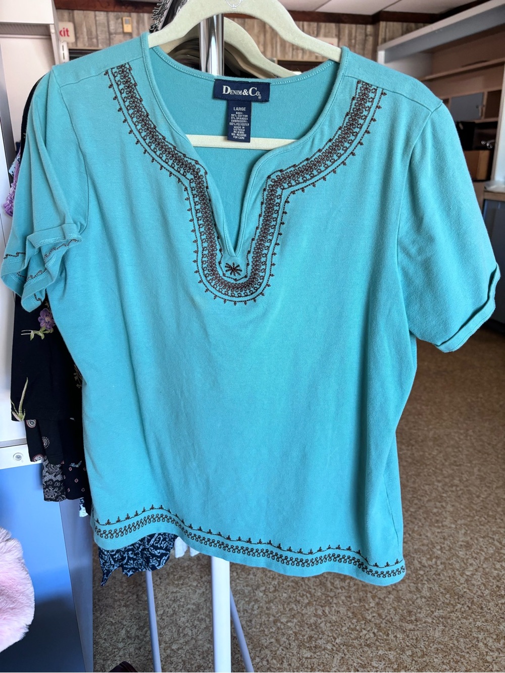 Denim&Co Women's Turquoise Embroidered Split-Neck Top large